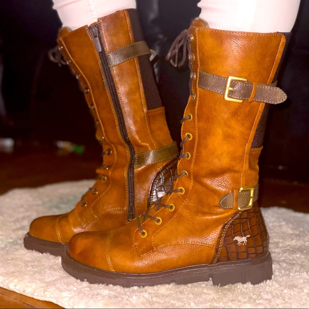Mustang boots